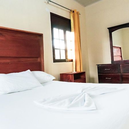 Hostal Eden Moyogalpa Ngoại thất bức ảnh