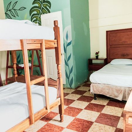 Hostal Eden Moyogalpa Ngoại thất bức ảnh