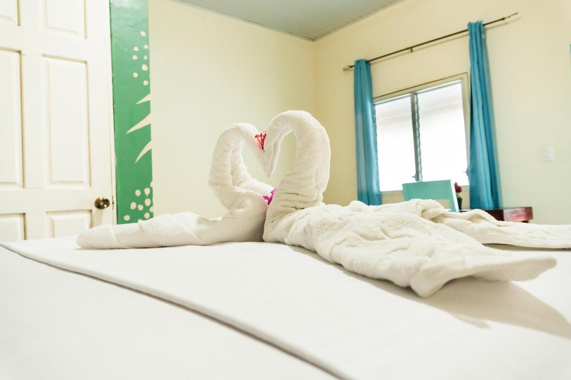 Hostal Eden Moyogalpa Ngoại thất bức ảnh