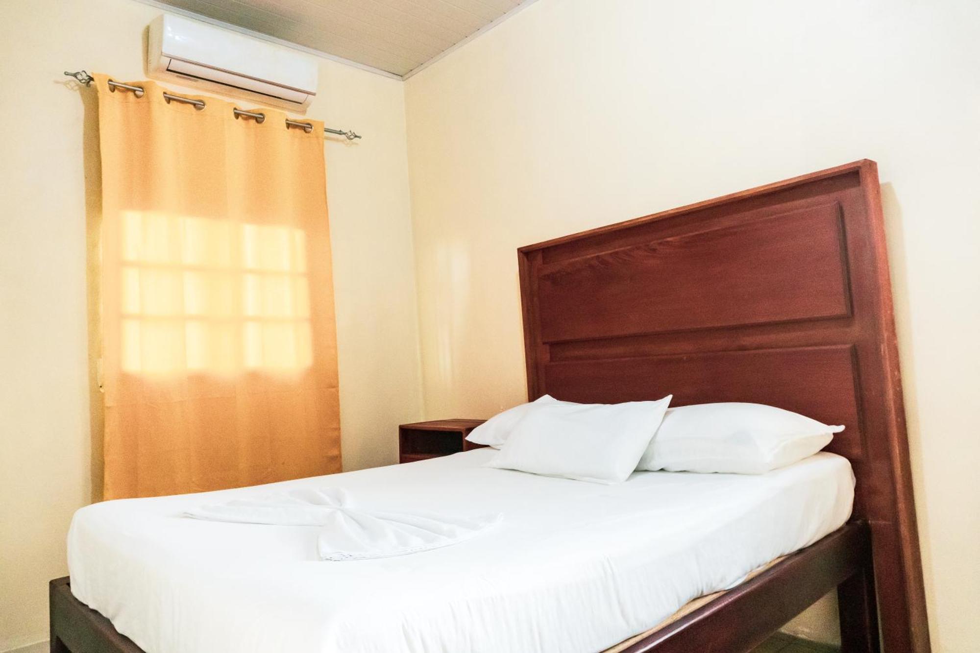 Hostal Eden Moyogalpa Ngoại thất bức ảnh