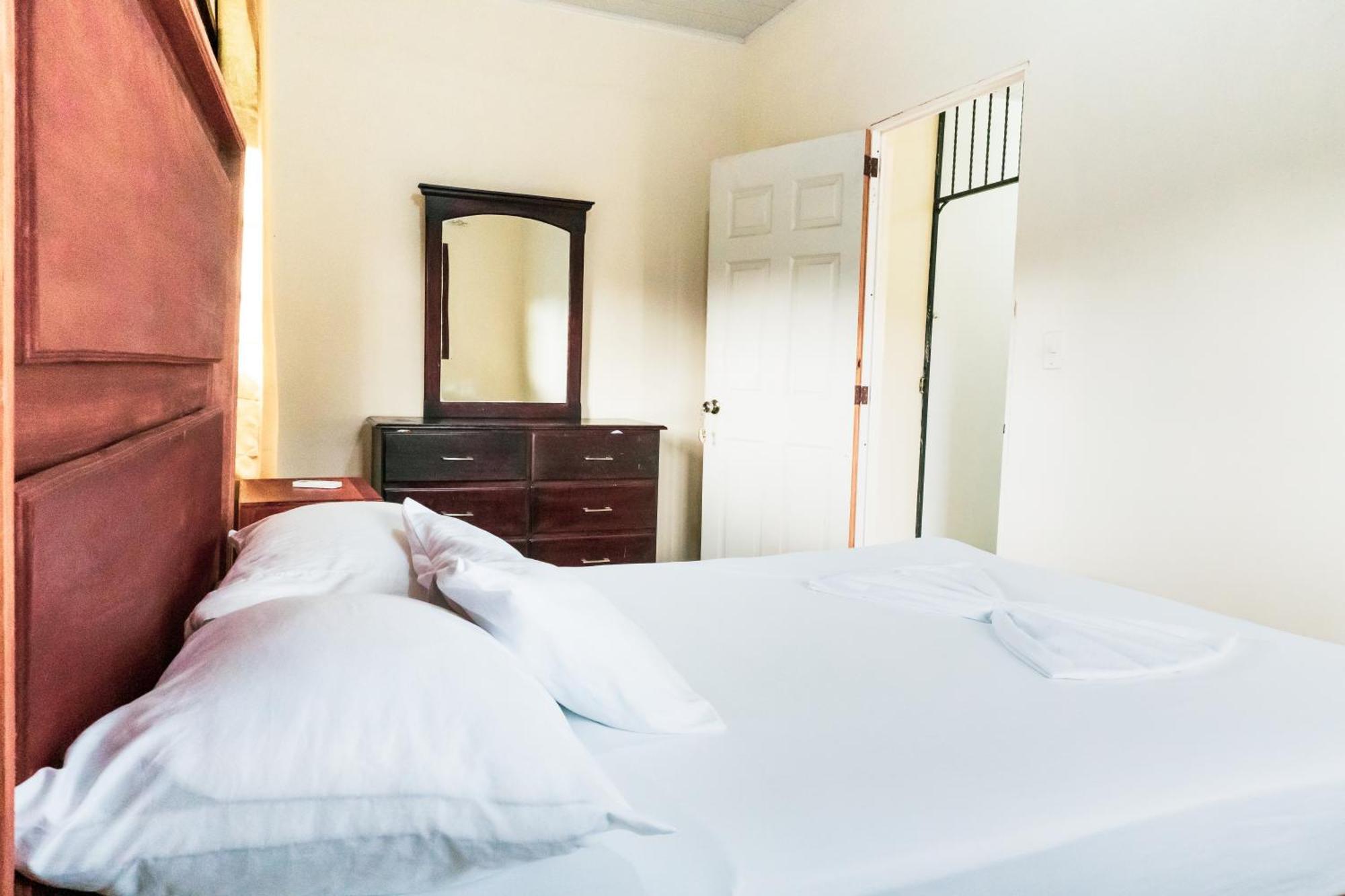 Hostal Eden Moyogalpa Ngoại thất bức ảnh