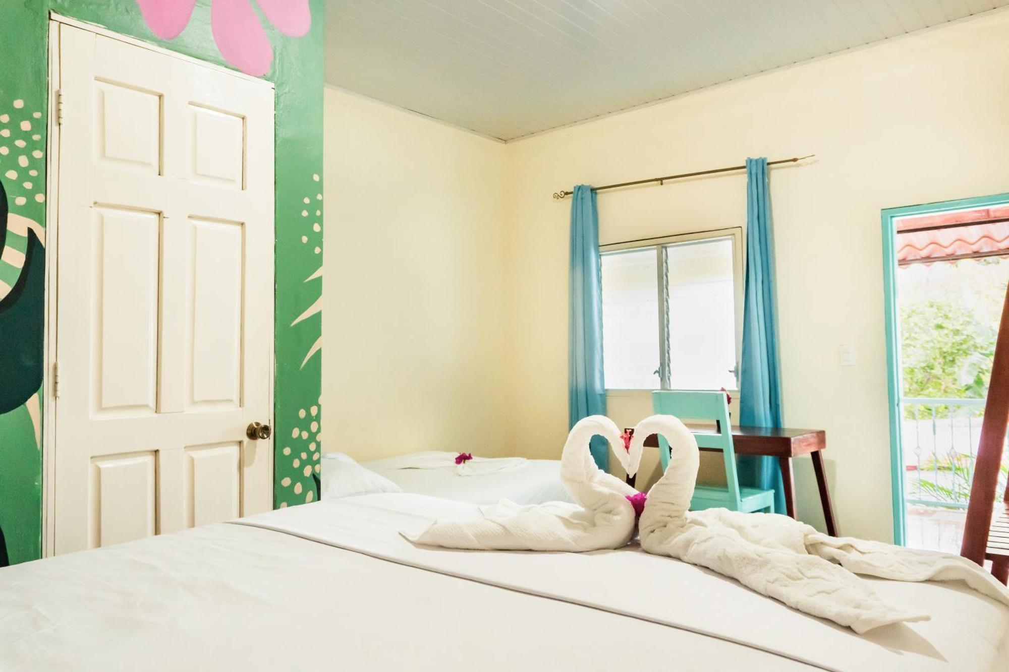 Hostal Eden Moyogalpa Ngoại thất bức ảnh