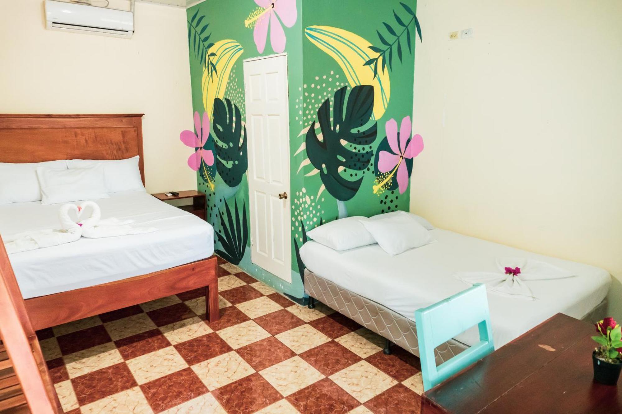 Hostal Eden Moyogalpa Ngoại thất bức ảnh